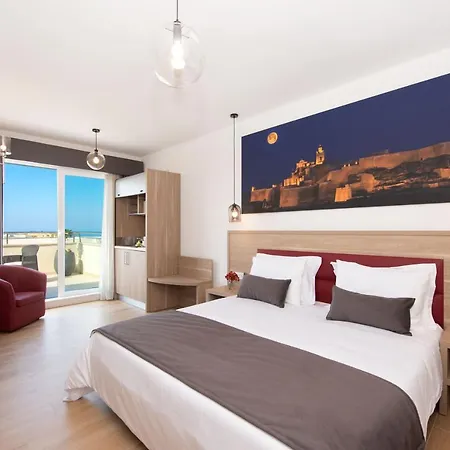 Georges Boutique Living