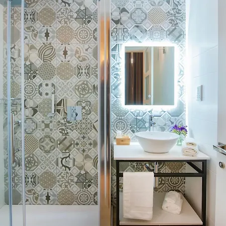 招待所 Georges Boutique Living 沙拉